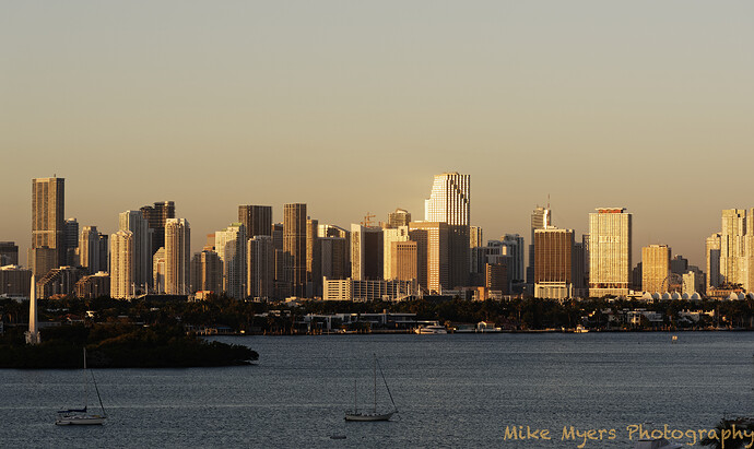 _MJM8687  2021-02-03-Sunrise lighting Miami Skyline_DxO