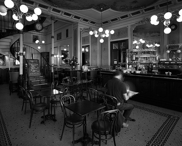 MorlaixLeGrandCafeDeLaTerrasseN&B